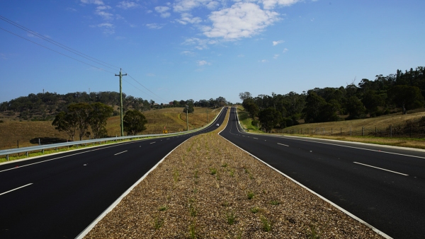 It only gets better: Gregory Hills Drive is now complete